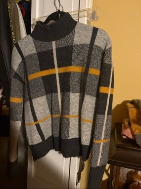 Marled Gray & Gold Large-Check Turtleneck Sweater